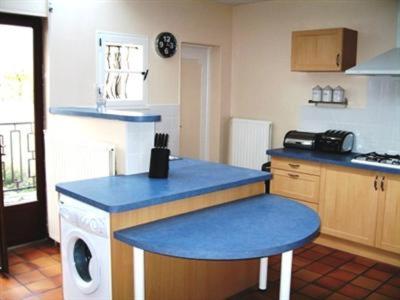 Spacious Quentoinise Town House 생캉탱 외부 사진